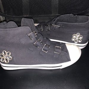 Black and White easy walk high ankle sneakers